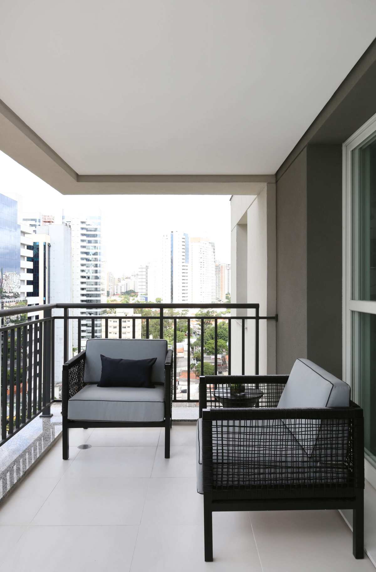 Apartamento para alugar com 1 quarto, 63m² - Foto 22