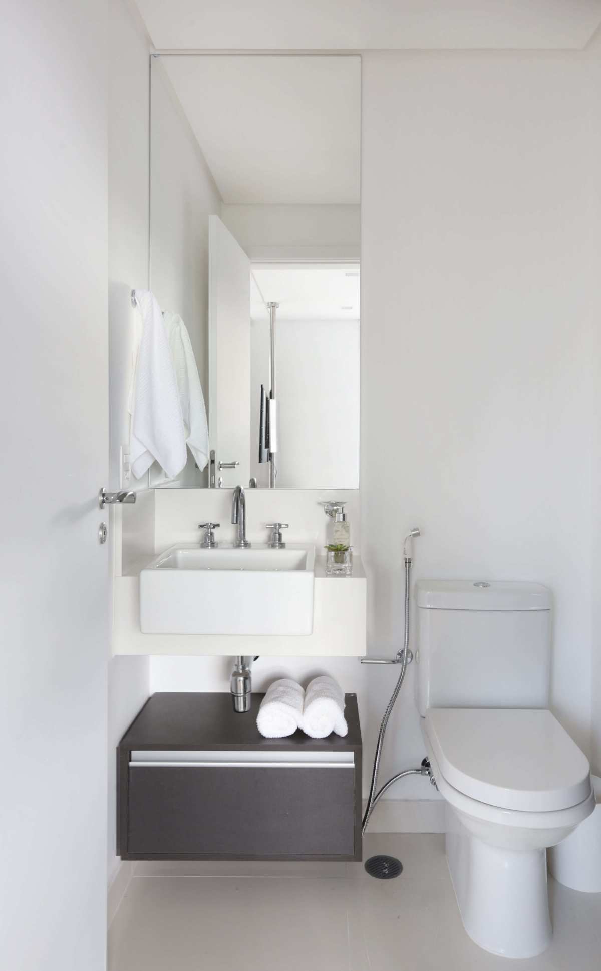 Apartamento para alugar com 1 quarto, 63m² - Foto 29