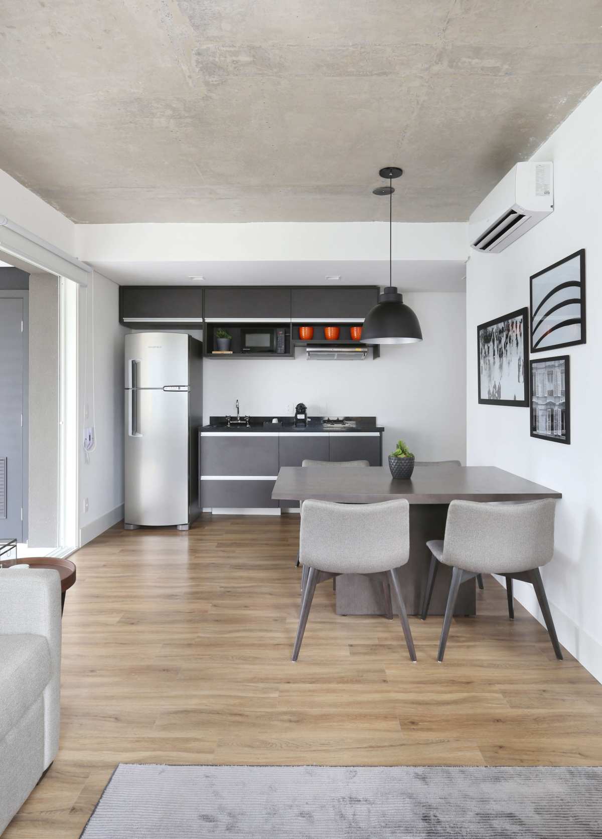 Apartamento para alugar com 1 quarto, 63m² - Foto 10