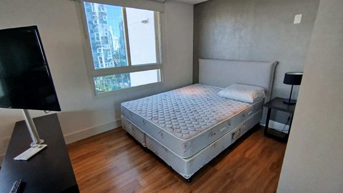 Apartamento para alugar com 1 quarto, 63m² - Foto 8