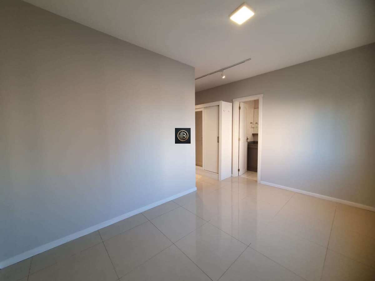 Apartamento à venda com 3 quartos, 103m² - Foto 17
