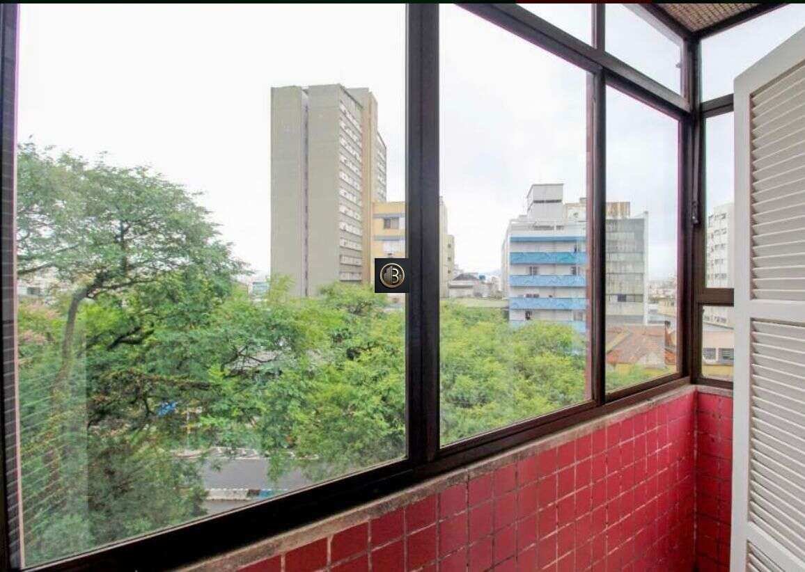 Apartamento à venda com 2 quartos, 77m² - Foto 3