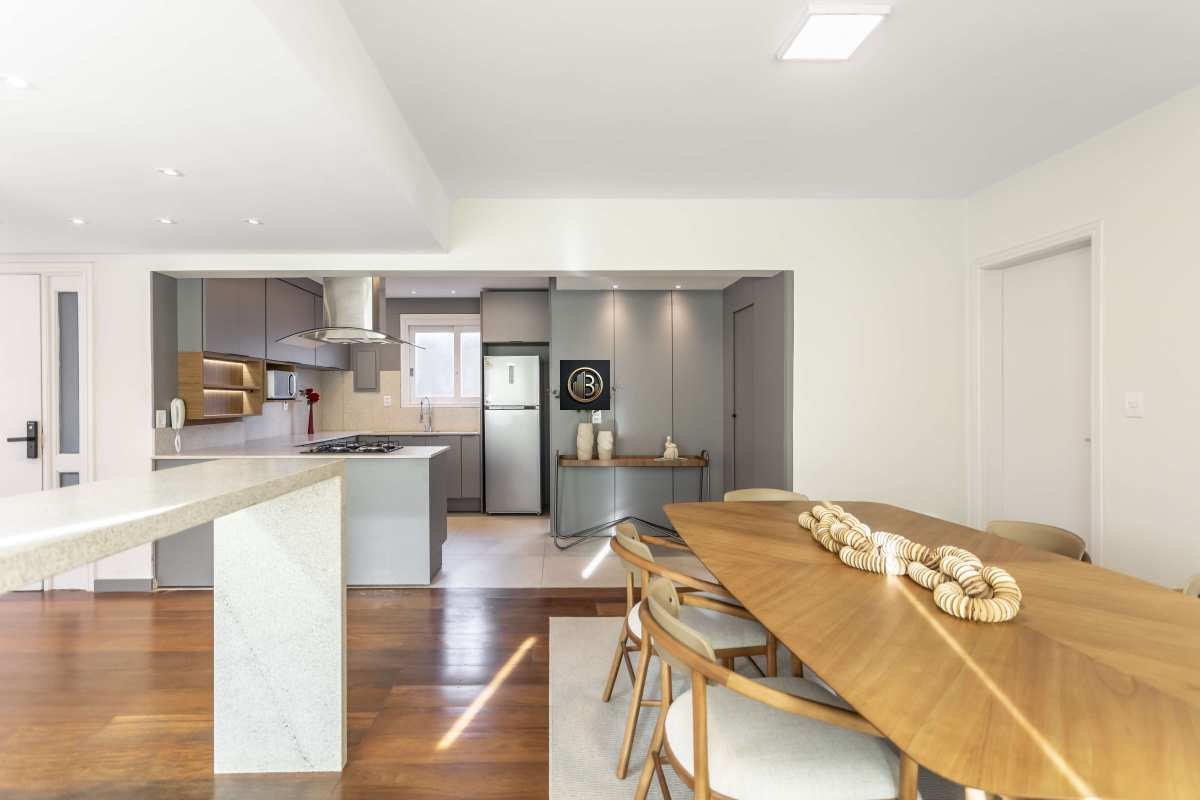 Apartamento à venda com 3 quartos, 162m² - Foto 17
