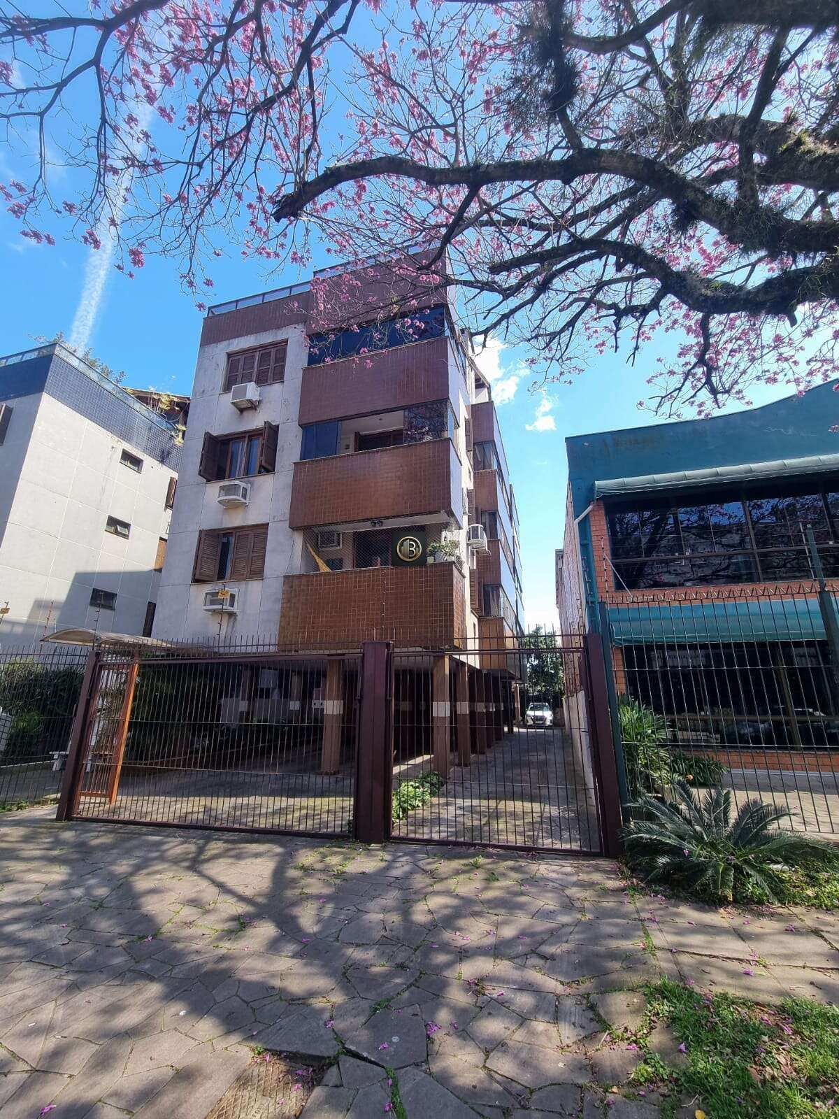 Apartamento à venda em Porto Alegre, Jardim Itu, com 2 quartos, 60m²