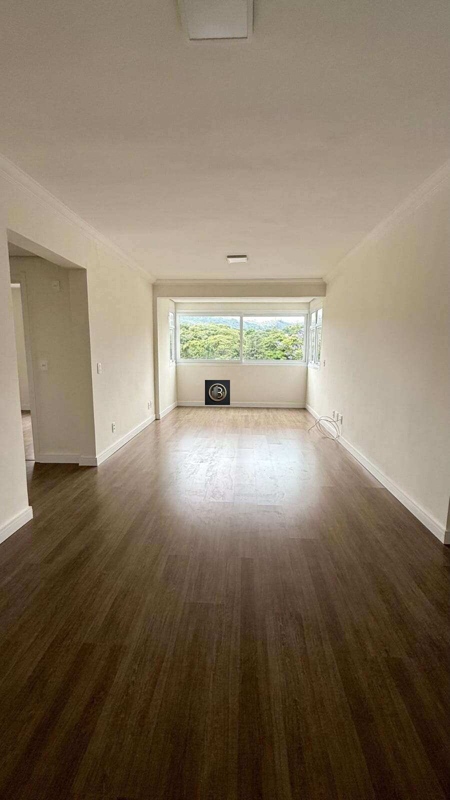 Apartamento à venda com 3 quartos, 95m² - Foto 4
