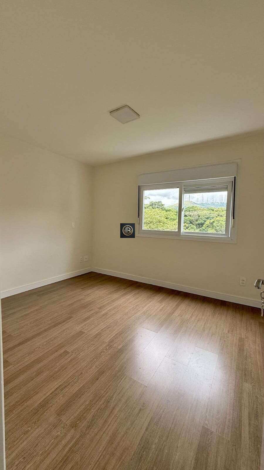 Apartamento à venda com 3 quartos, 95m² - Foto 9