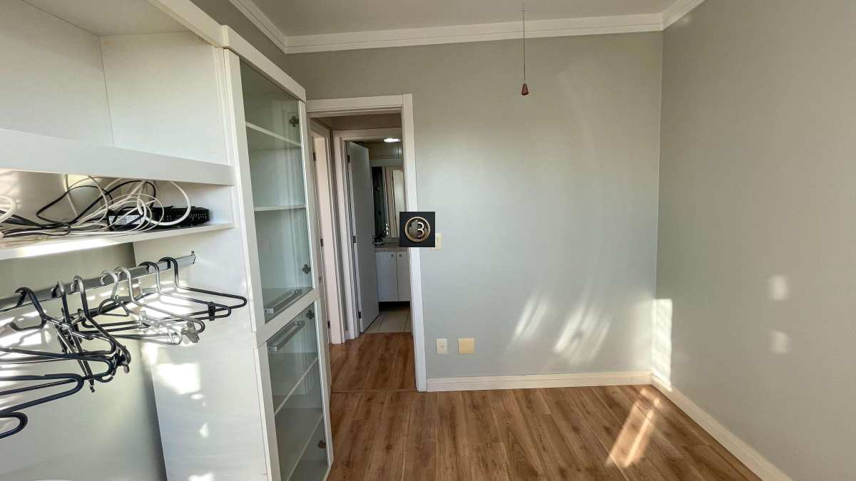 Apartamento para alugar com 2 quartos, 69m² - Foto 11