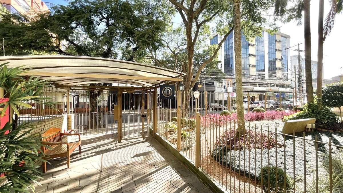 Apartamento para alugar com 2 quartos, 95m² - Foto 3