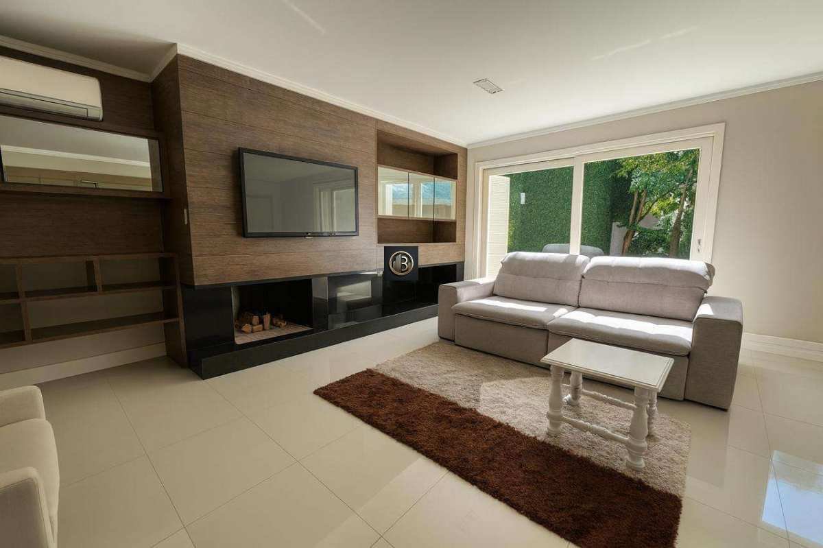 Casa à venda com 3 quartos, 235m² - Foto 3