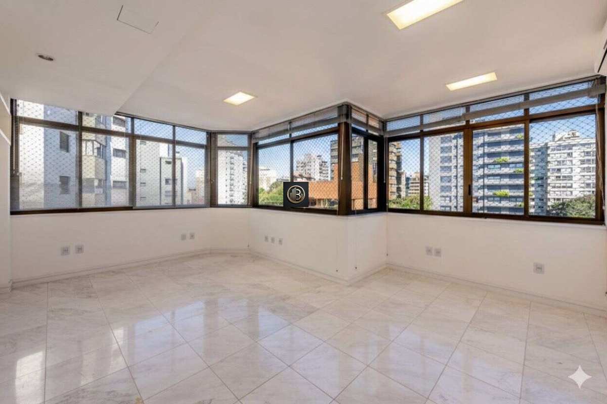 Cobertura à venda em Porto Alegre, Mont Serrat, com 4 quartos, 597m²