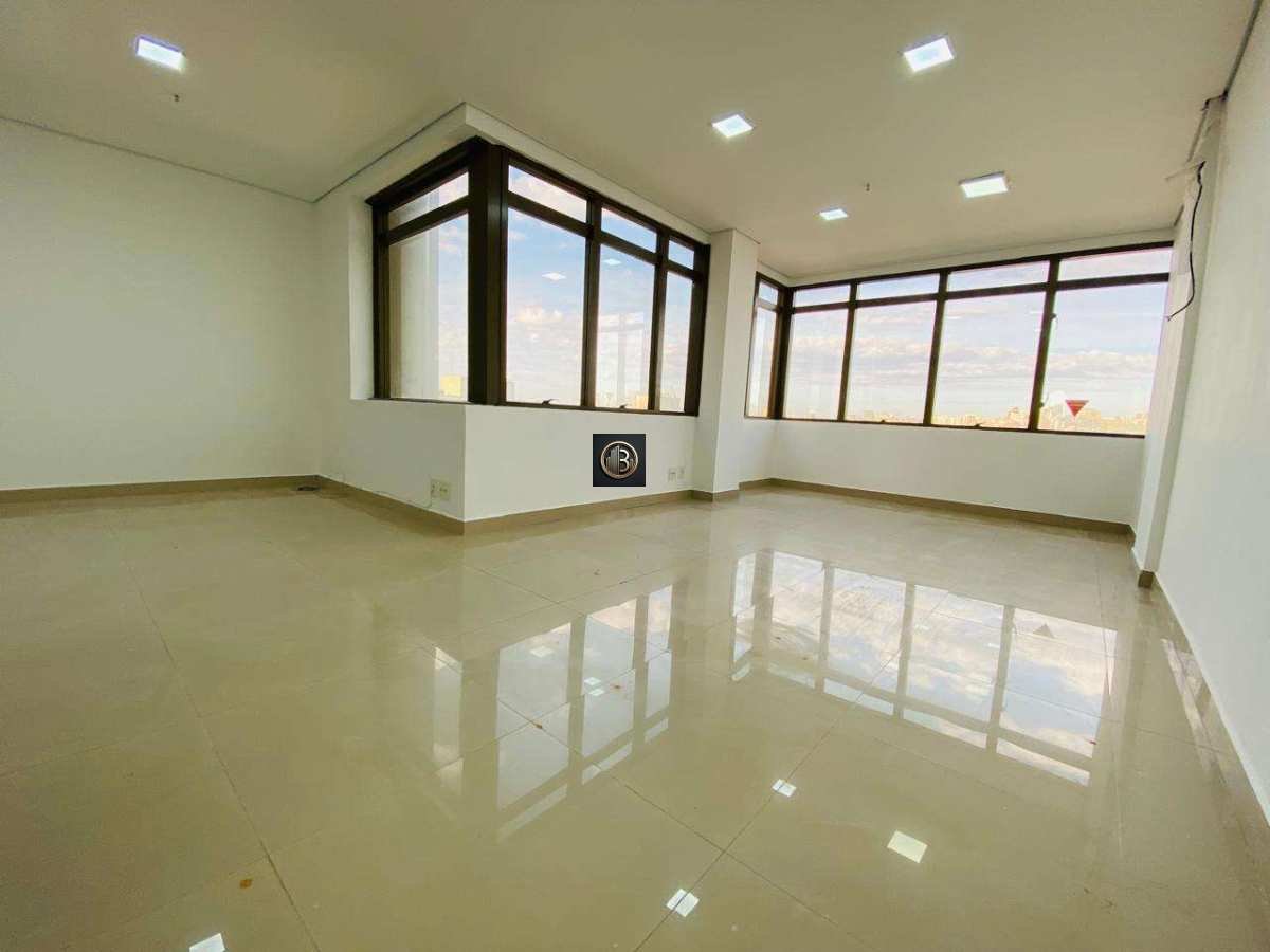 Sala comercial à venda em Porto Alegre, São Geraldo, 45m²