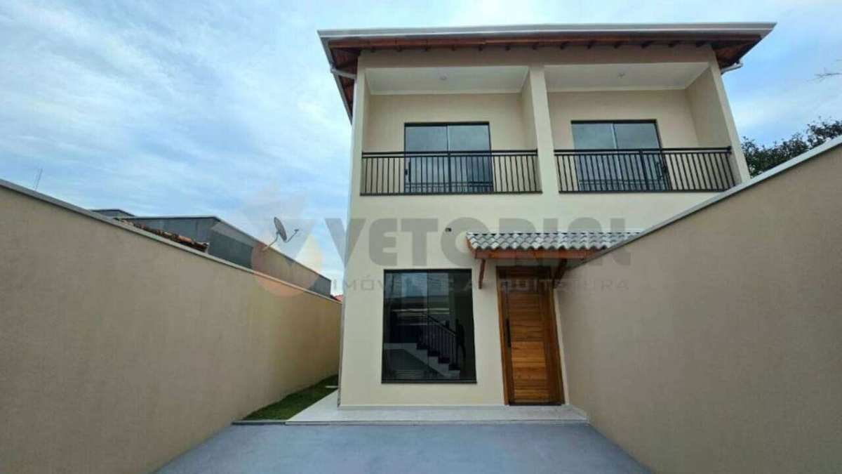 Sobrado à venda em Caraguatatuba, Pontal de Santa Marina, com 3 quartos, 116m²