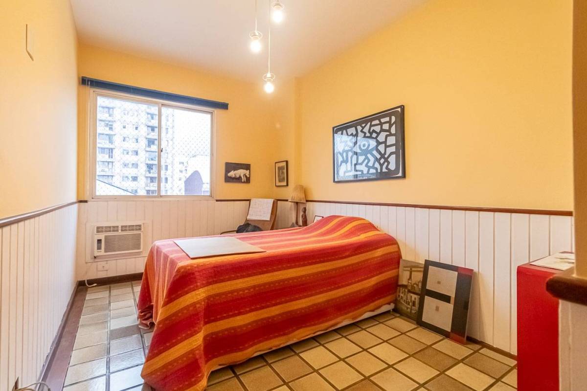 Apartamento à venda com 3 quartos, 137m² - Foto 11