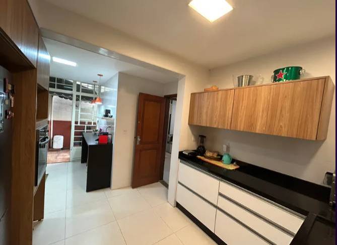 Sobrado à venda com 3 quartos, 200m² - Foto 11