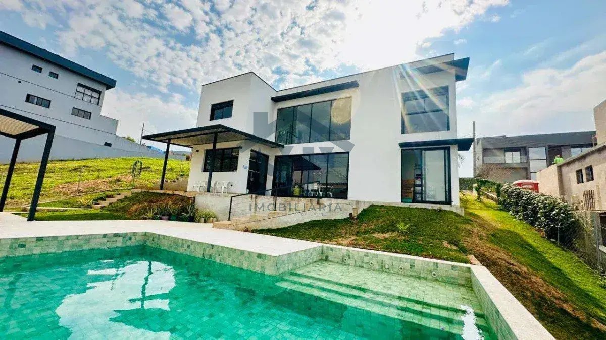 Casa à venda em Itupeva no Condomínio Village Morro Alto - ST Imobiliária