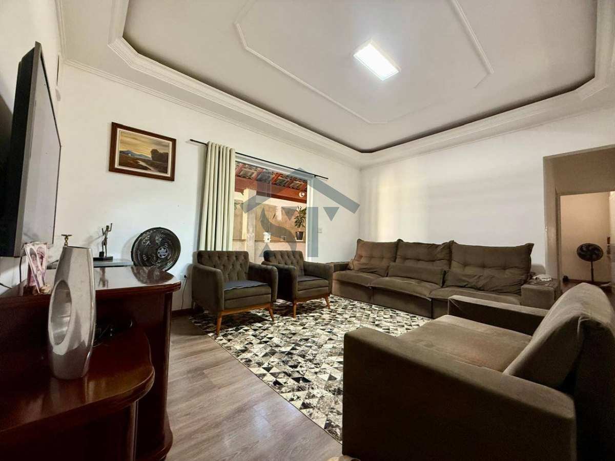 Casa à venda no Bairro Pinheirinho em Itupeva-SP - ST Imobiliária