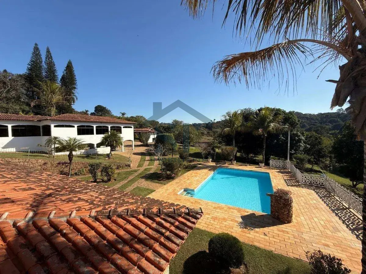 Chácara à venda em Itupeva-SP no Bairro Chácaras do Guacuri, são 11.000 de terreno e 1.150m² de construção - ST Imobiliária