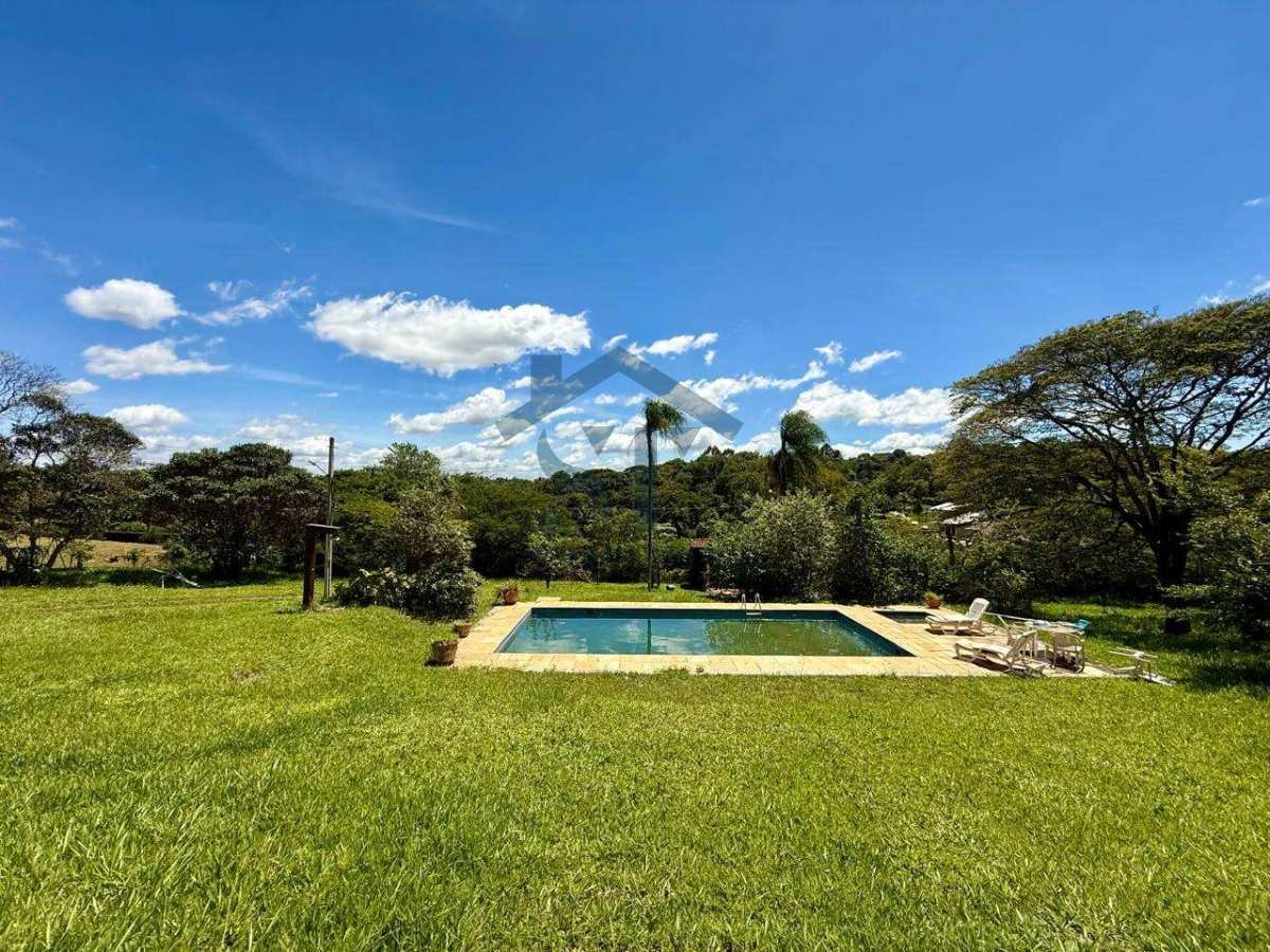 Chácara à venda, com 3 quartos em Itupeva-SP no bairro Chácaras do Guacuri - ST Imobiliária