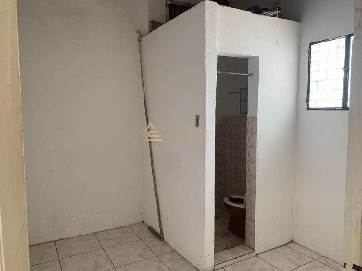 Casa à venda com 3 quartos - Foto 2