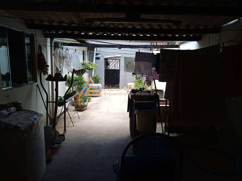 Casa à venda com 3 quartos, 185m² - Foto 15
