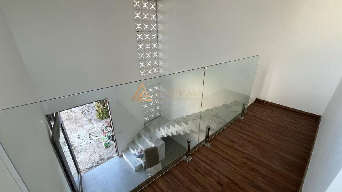 Casa de Condomínio à venda com 3 quartos, 280m² - Foto 4