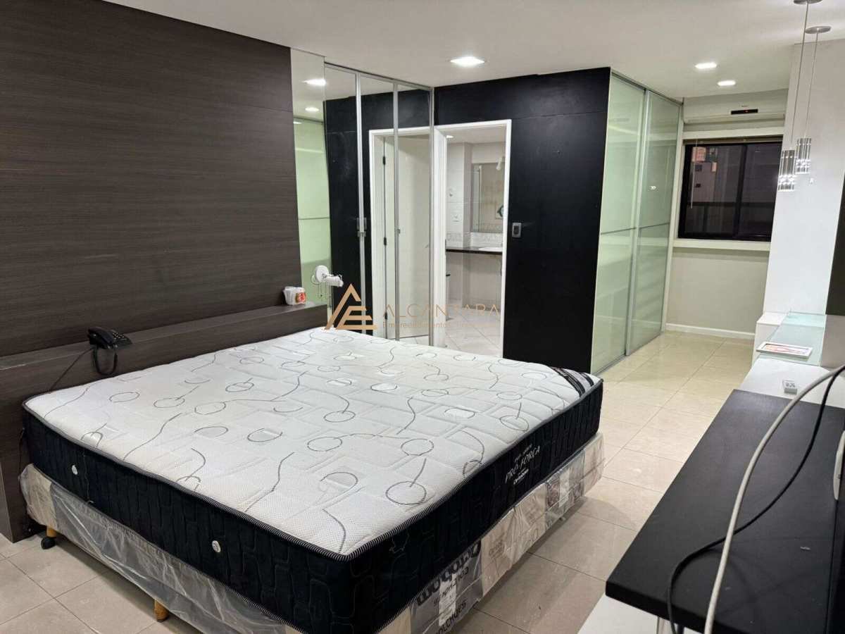Apartamento à venda com 4 quartos, 310m² - Foto 9