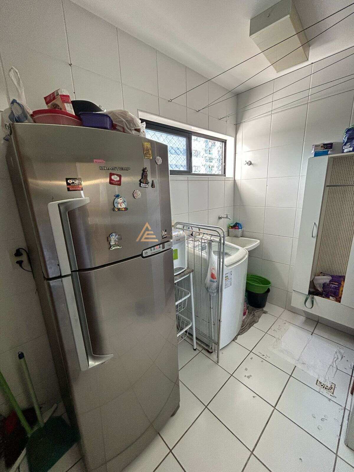 Apartamento à venda com 3 quartos, 76m² - Foto 12
