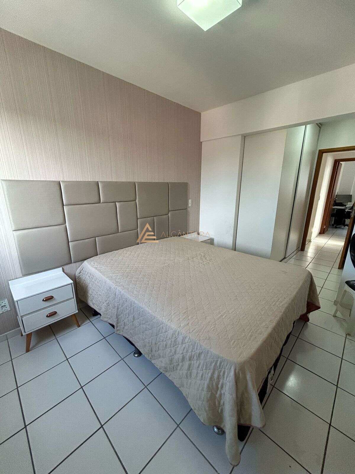 Apartamento à venda com 3 quartos, 76m² - Foto 14