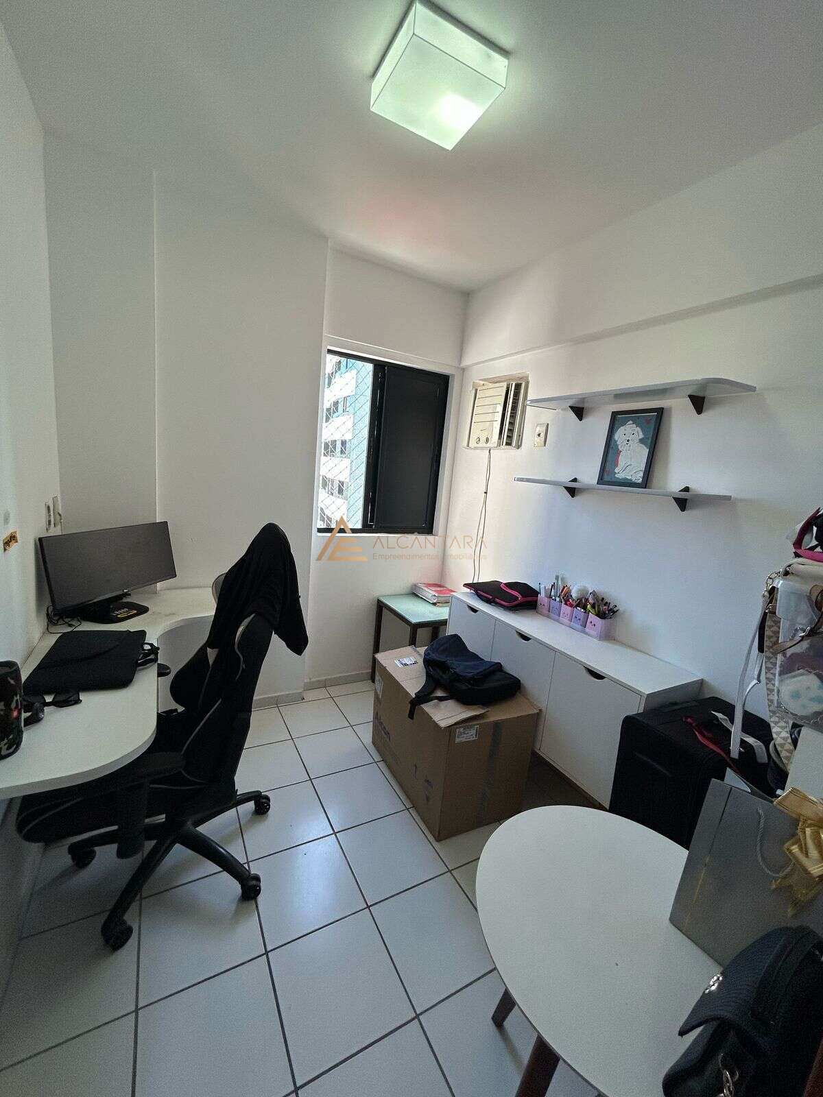 Apartamento à venda com 3 quartos, 76m² - Foto 15