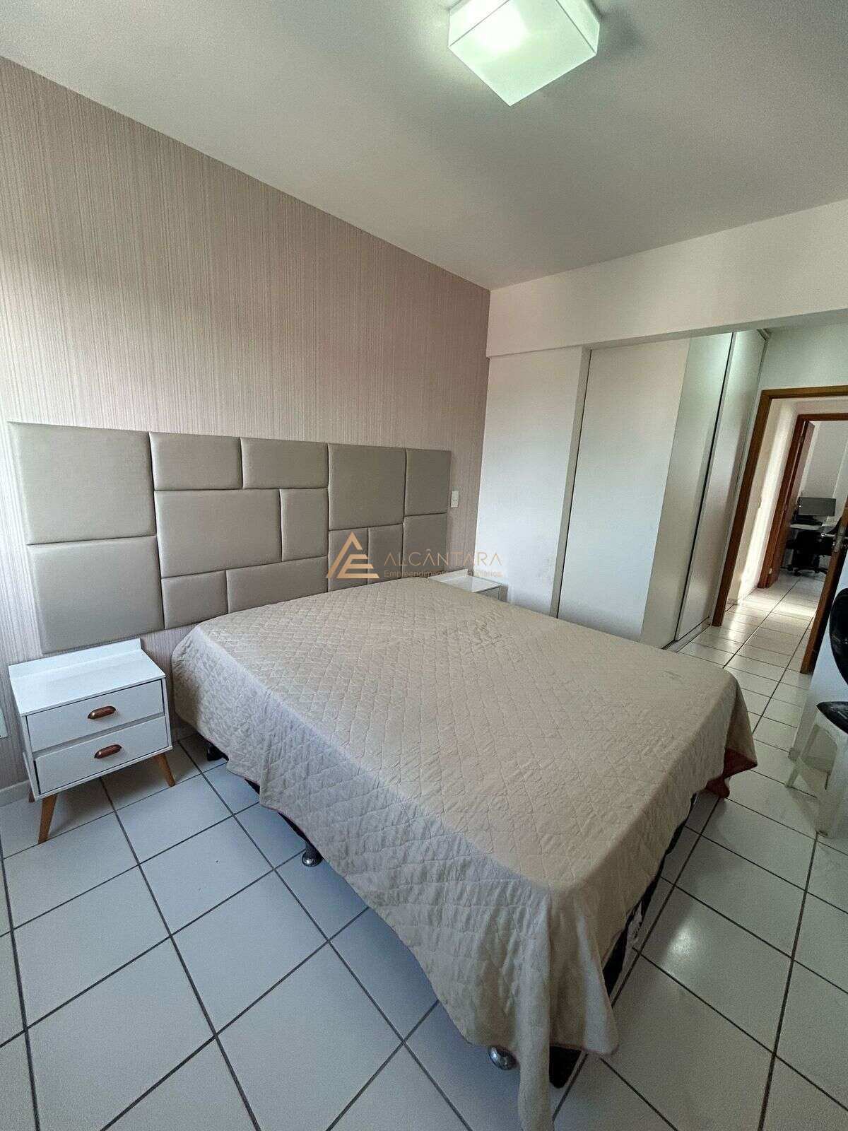 Apartamento à venda com 3 quartos, 76m² - Foto 7