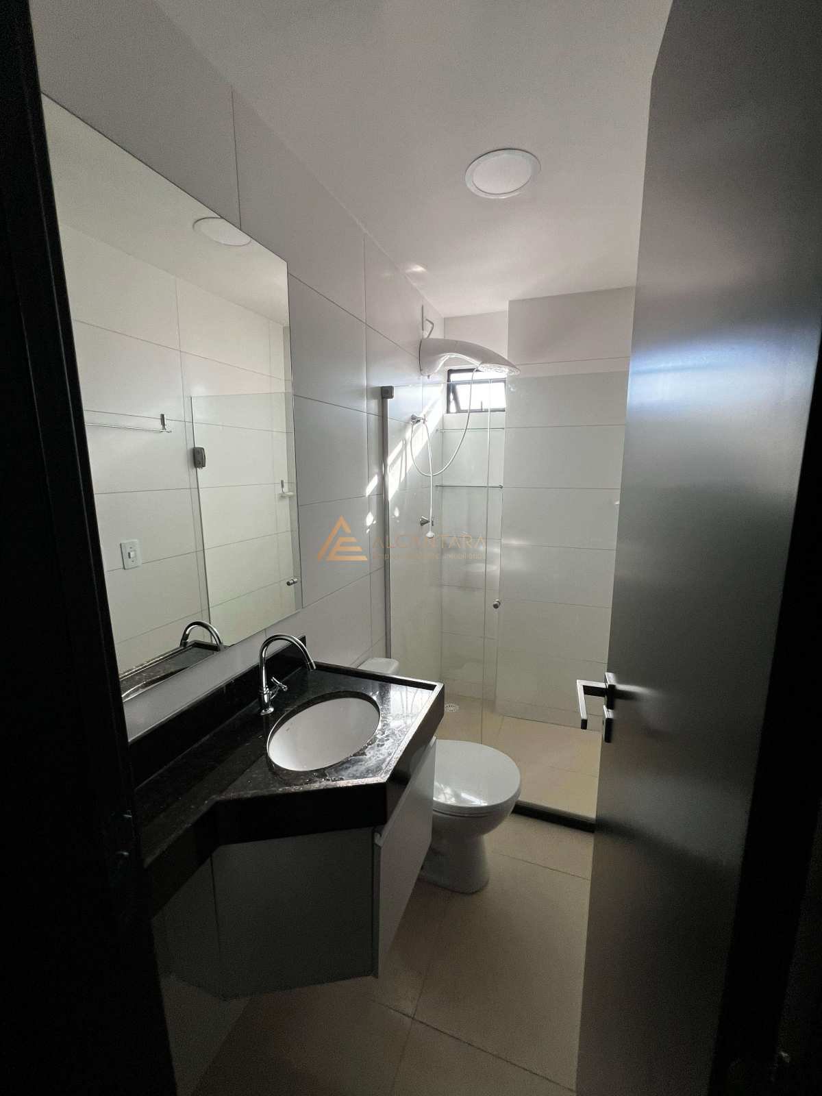 Apartamento à venda com 3 quartos, 98m² - Foto 1