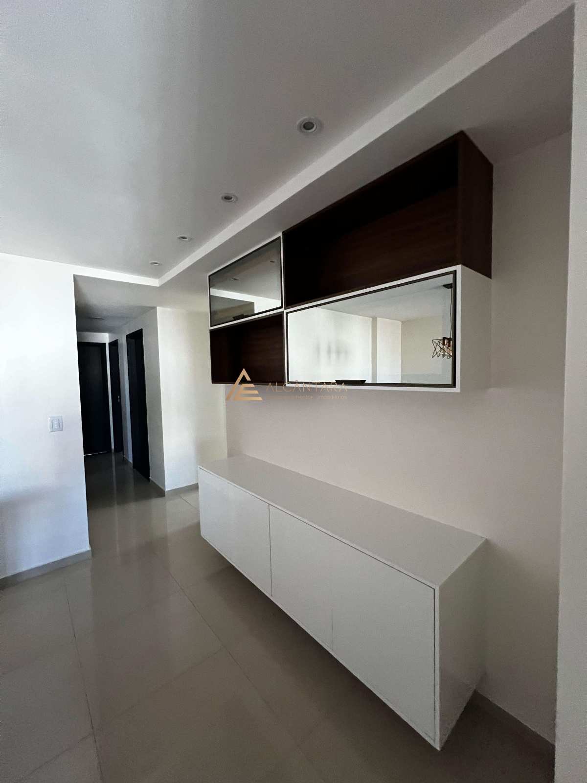Apartamento à venda com 3 quartos, 98m² - Foto 9
