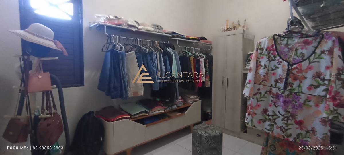 Casa à venda com 4 quartos, 141m² - Foto 13