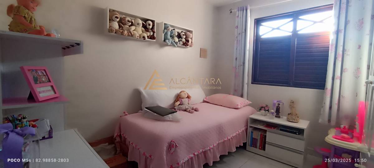 Casa à venda com 4 quartos, 141m² - Foto 11