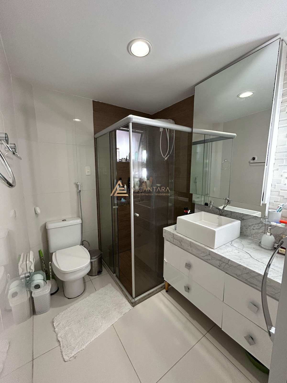 Apartamento à venda com 3 quartos, 140m² - Foto 13