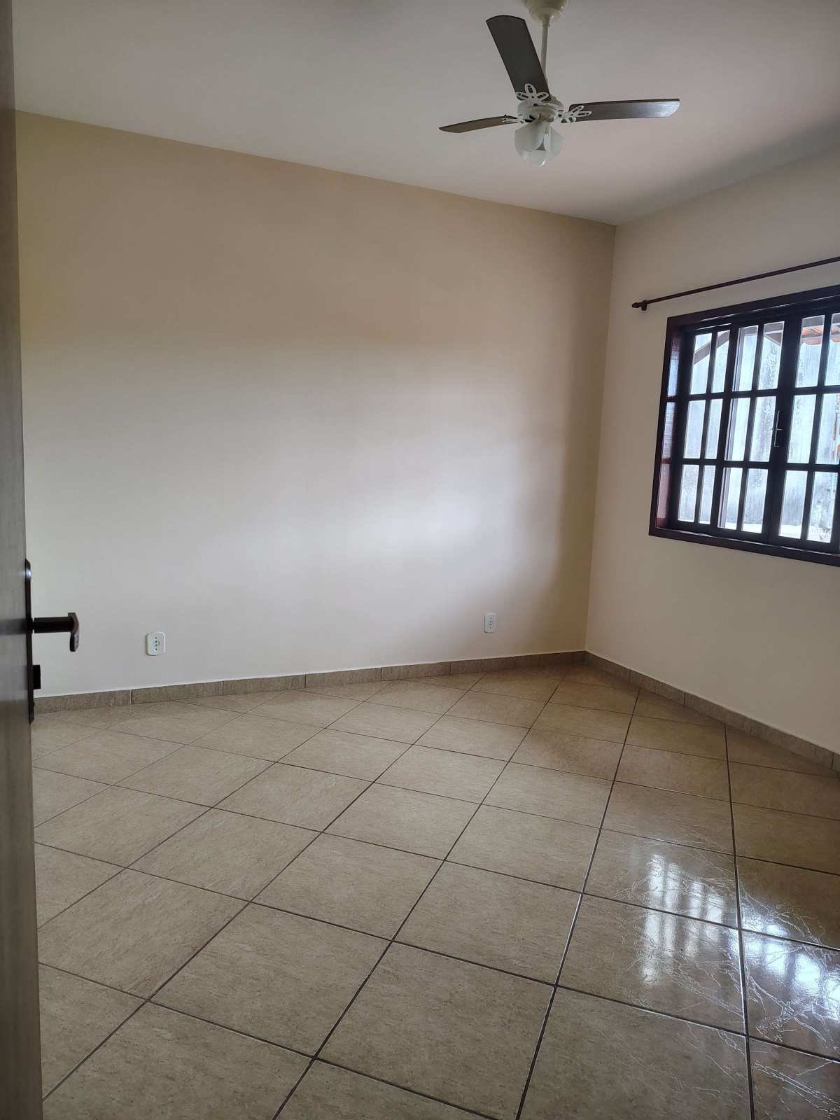 Casa à venda com 3 quartos, 131m² - Foto 9