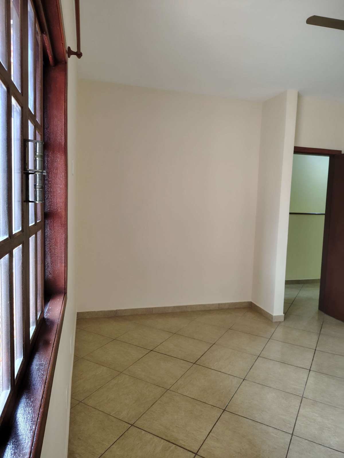 Casa à venda com 3 quartos, 131m² - Foto 8