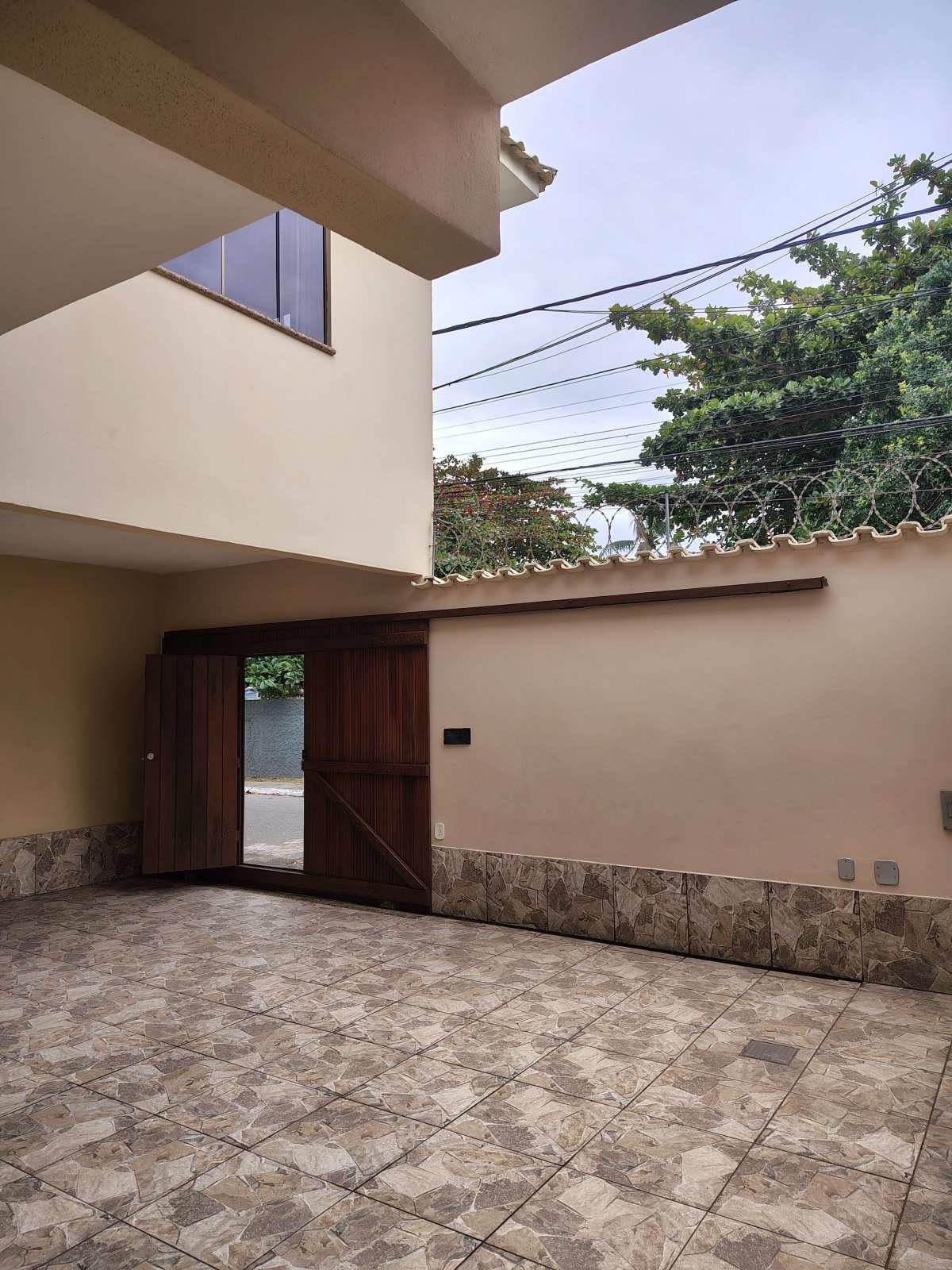 Casa à venda com 3 quartos, 131m² - Foto 4