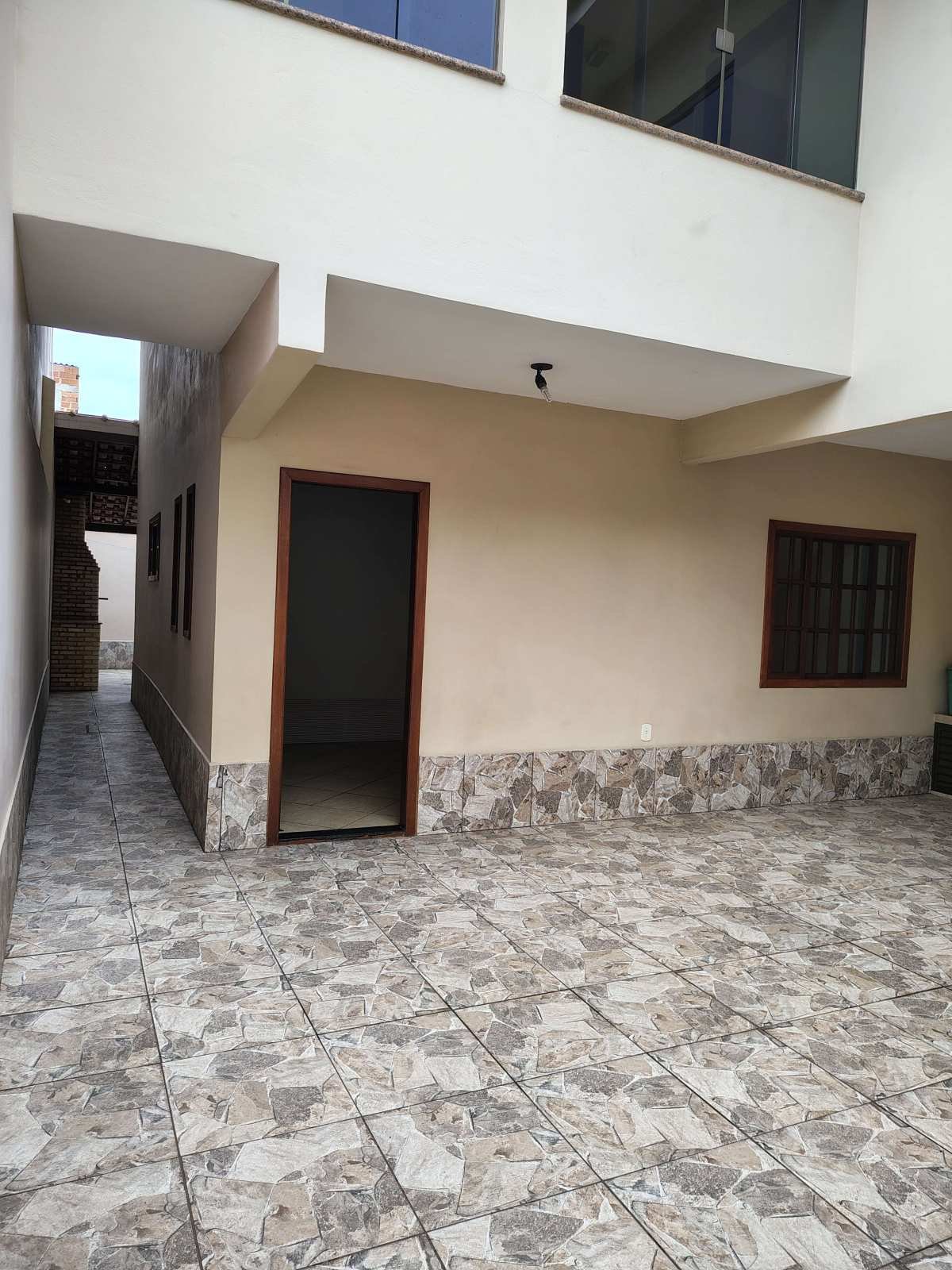 Casa à venda com 3 quartos, 131m² - Foto 3