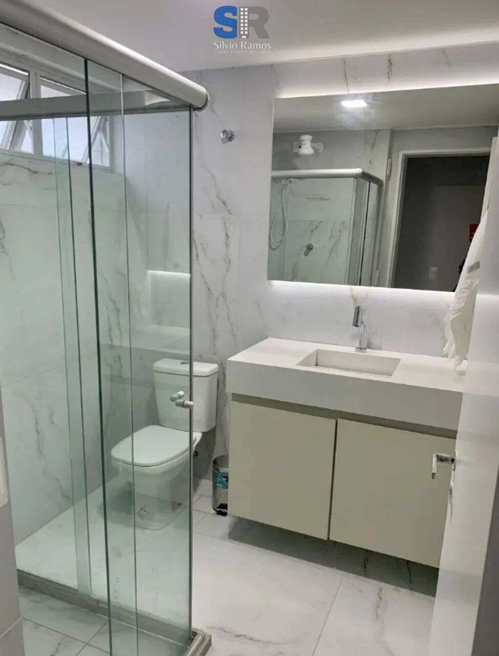 Apartamento para alugar com 3 quartos, 120m² - Foto 4