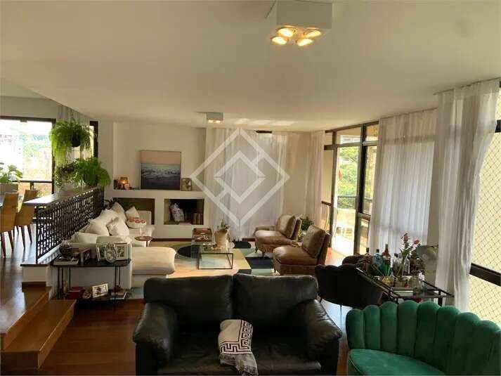 Apartamento à venda em São Paulo, Real Parque, com 3 quartos, 250m²