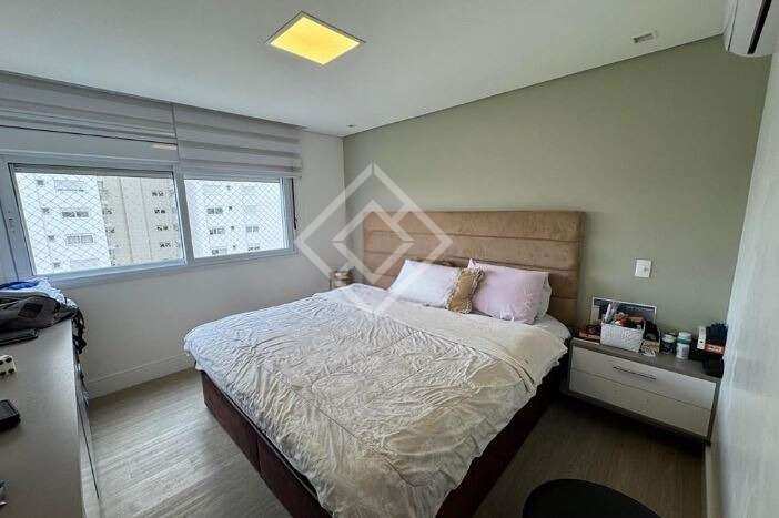 Apartamento para alugar com 4 quartos, 241m² - Foto 15