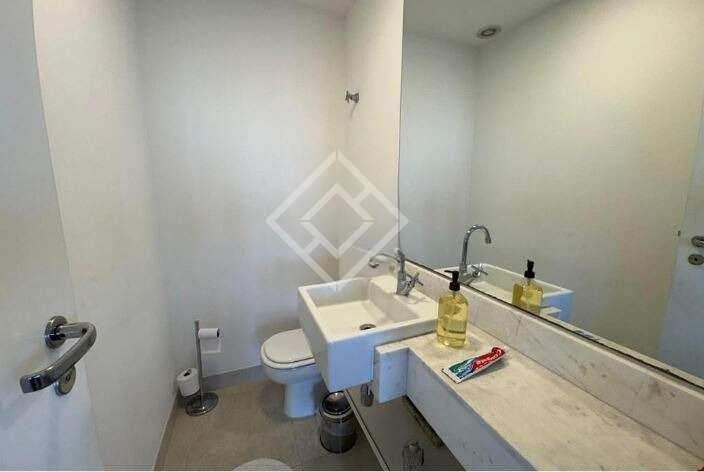 Apartamento para alugar com 4 quartos, 241m² - Foto 25