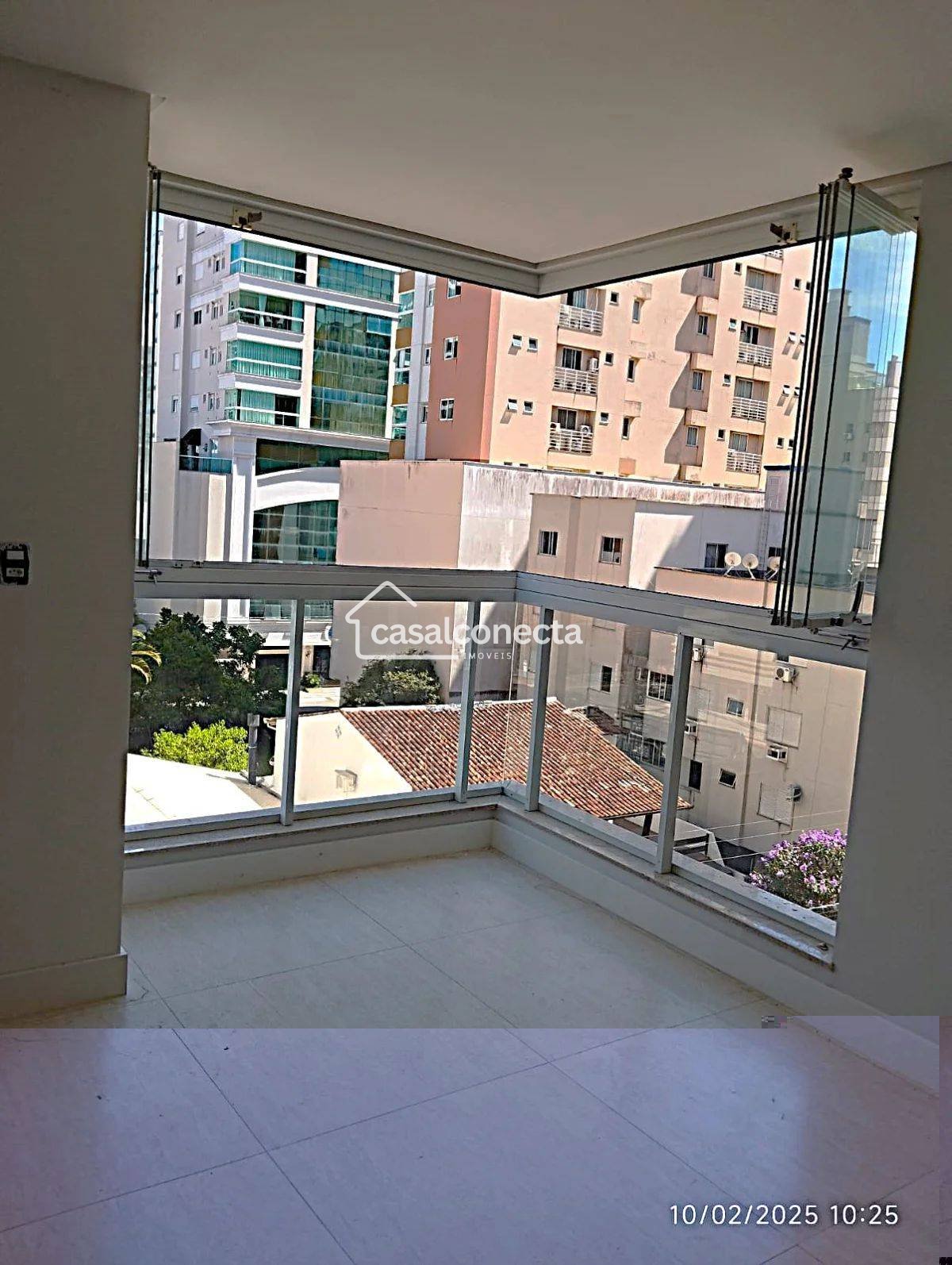 Apartamento à venda com 3 quartos, 103m² - Meia Praia,Itapema