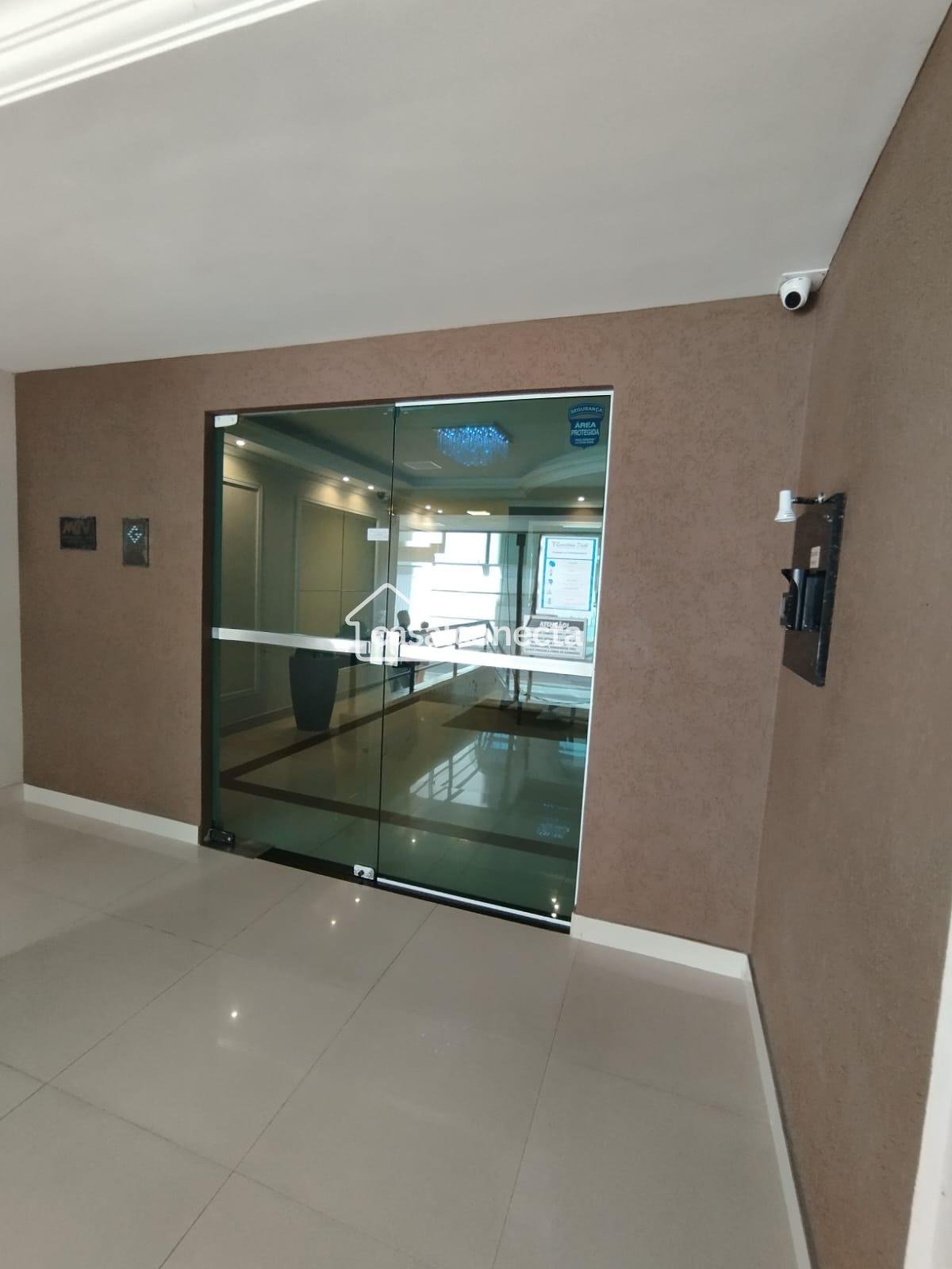 Apartamento à venda com 3 quartos, 175,90m² - Meia Praia,Itapema