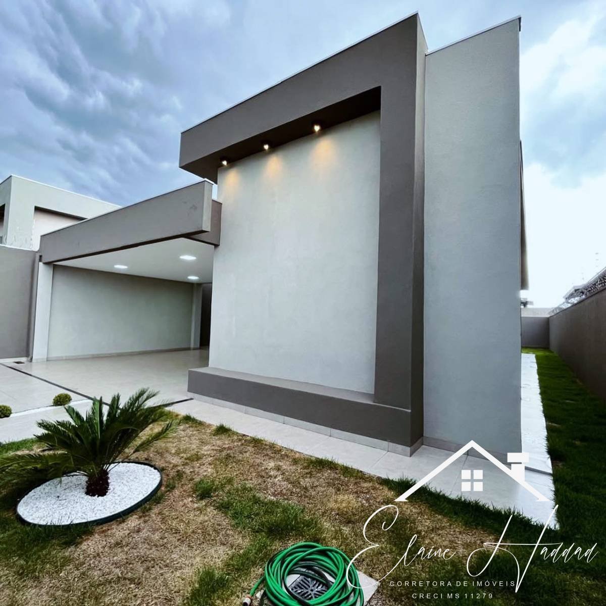 Casa à venda em Campo Grande, Panamá, com 03 quartos, 167m² - Elaine Haddad - Corretora de Imóveis