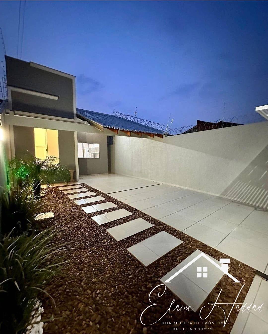 Casa à venda em Campo Grande, Universitário, com 3 quartos, 111,62m² - Elaine Haddad - Corretora de Imóveis