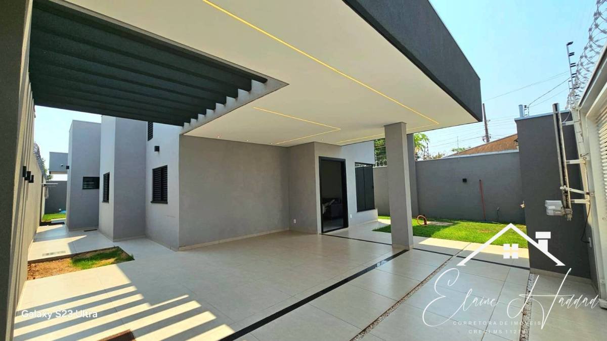 Casa Nova á venda no bairro Jardim Jockey Clube - Elaine Haddad - Corretora de Imóveis