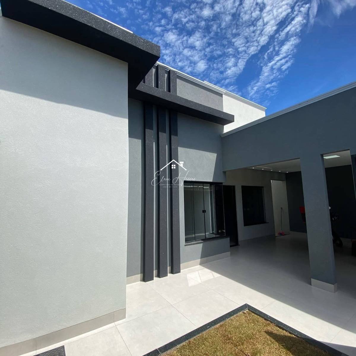 Casa Nova á venda no bairro jardim Tijuca - Elaine Haddad - Corretora de Imóveis