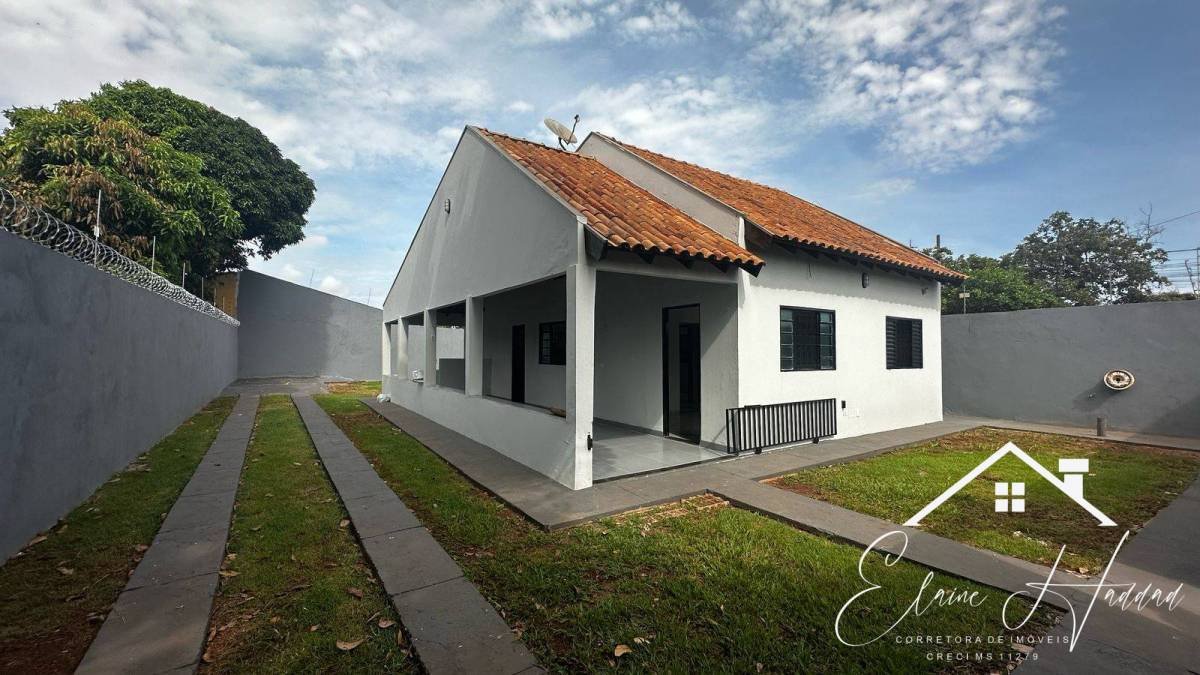 Casa á venda no bairro Itamaracá - Elaine Haddad - Corretora de Imóveis